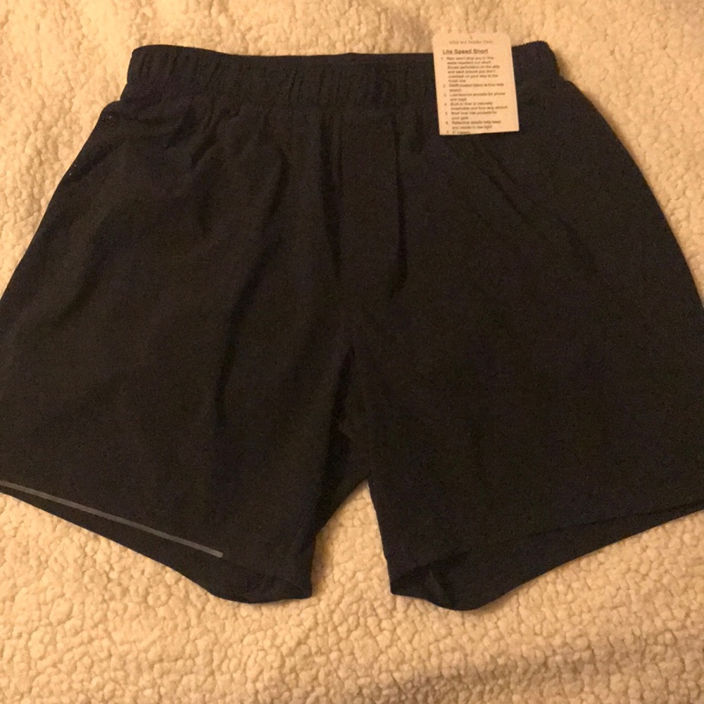 Men’s Small 6” inseam LuLu Lemon Shorts